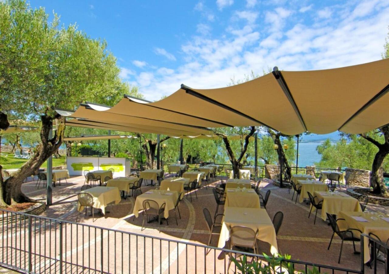 Hotel Ideal Сирмионе Экстерьер фото