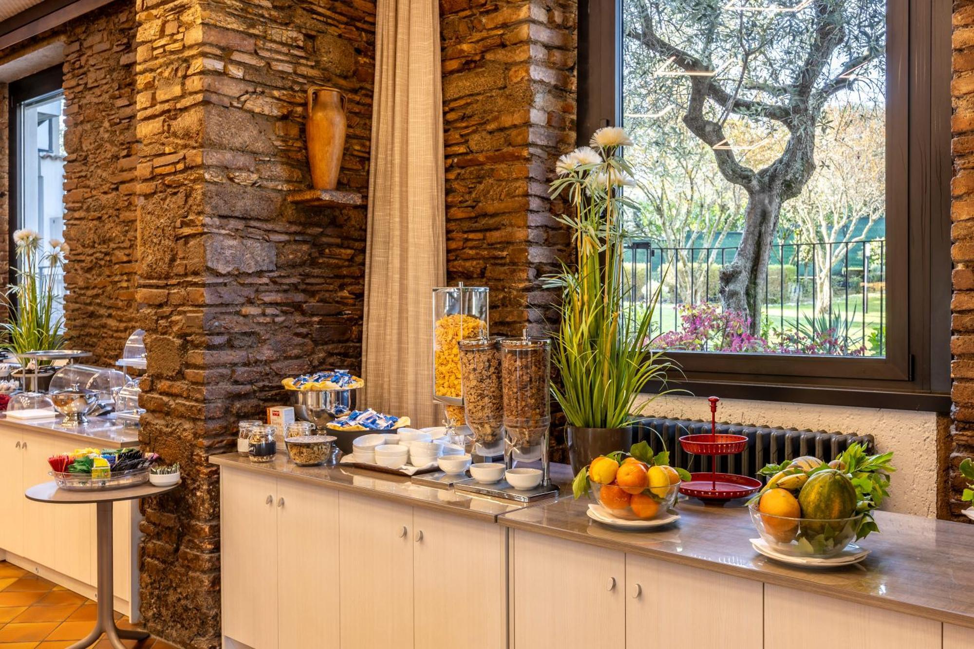 Hotel Ideal Сирмионе Экстерьер фото